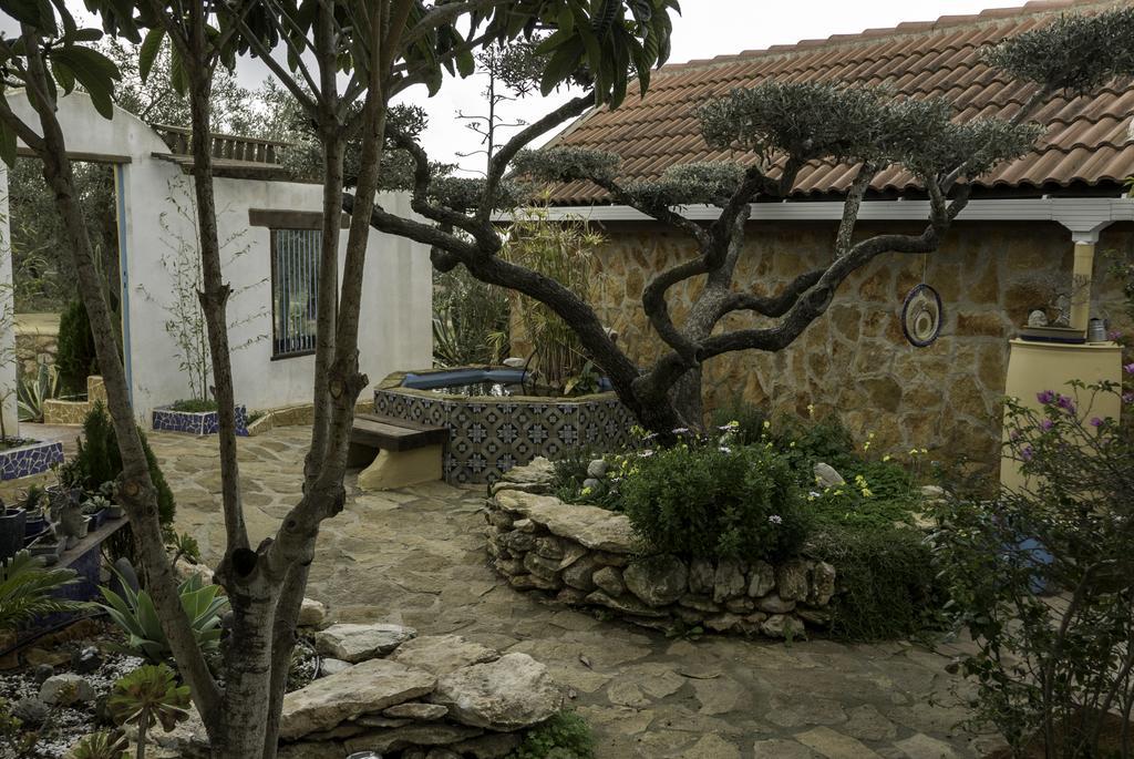 Yurta Mongola Delta Del Ebro Hotel Camarles Ngoại thất bức ảnh