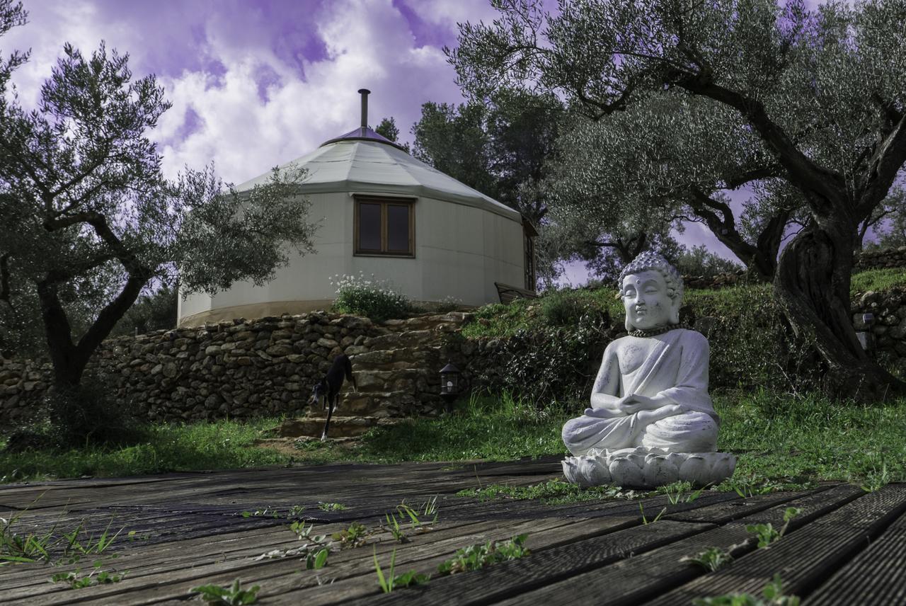 Yurta Mongola Delta Del Ebro Hotel Camarles Ngoại thất bức ảnh