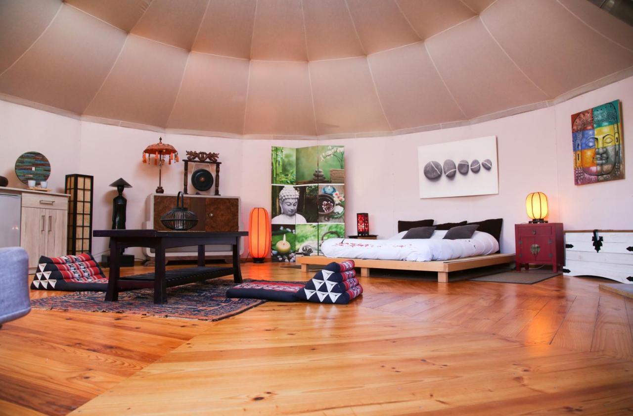 Yurta Mongola Delta Del Ebro Hotel Camarles Ngoại thất bức ảnh